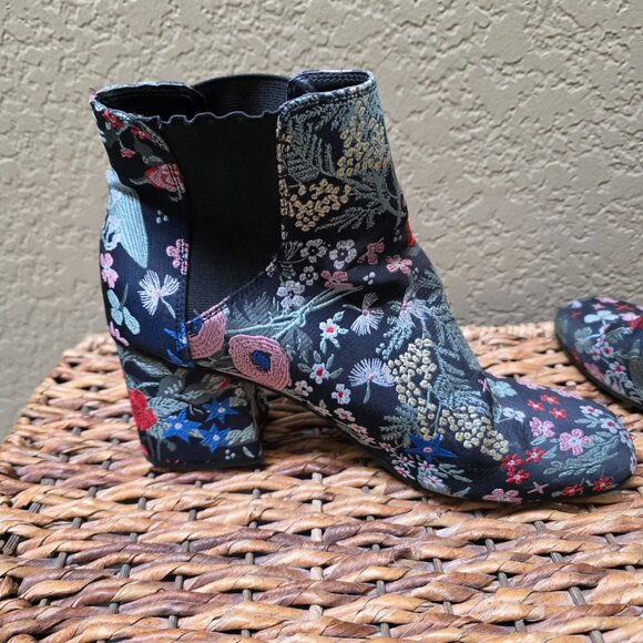 Indigo Rd. - Picture 3 of 8